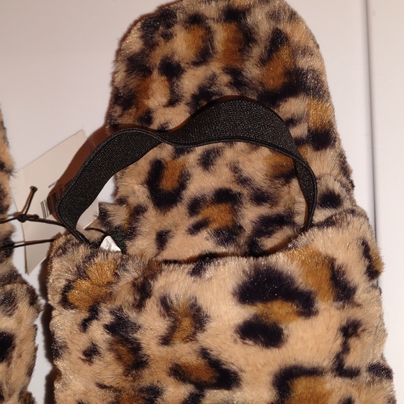 👣ROOTED SOUL Cheetah/Leopard Print Slippers footwear - Picture 8 of 10